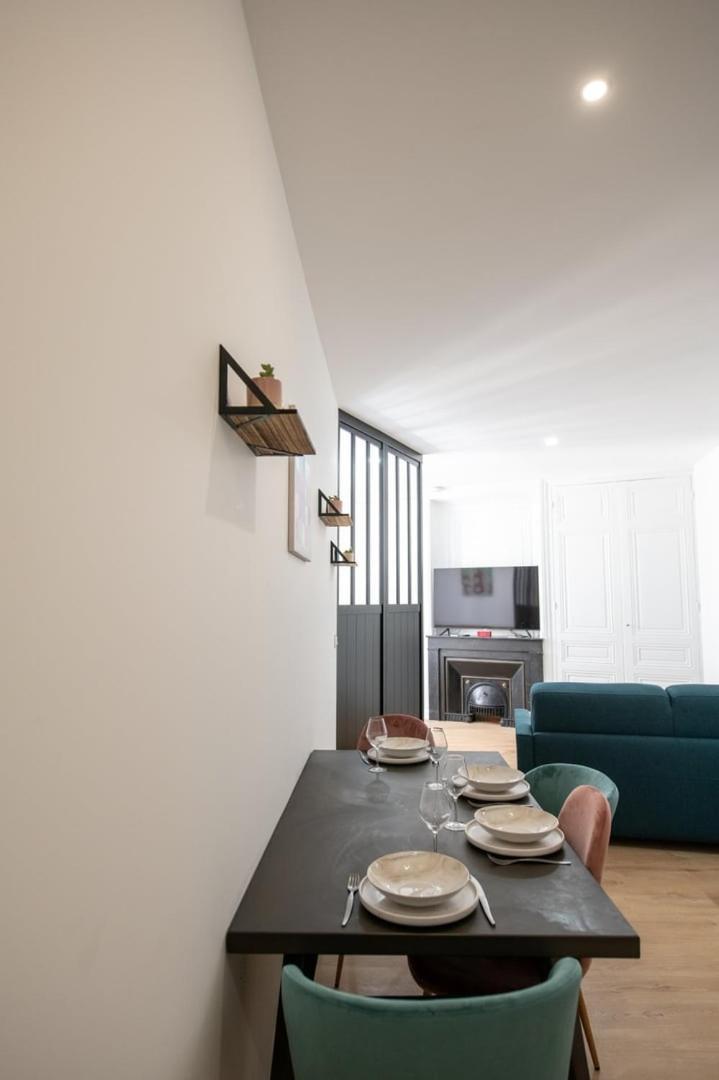 L'Arty - Tres Joli Studio Moderne Place Valmy Lyon Luaran gambar